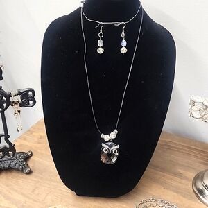 Owl necklace and earring set